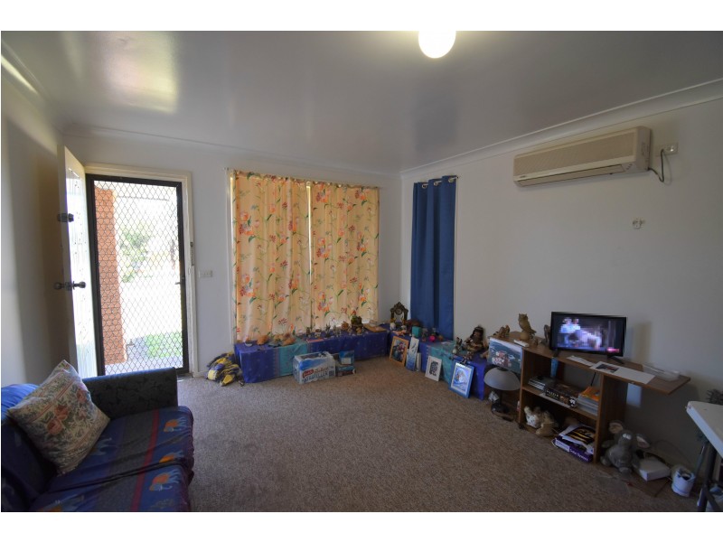 2 & 4 Simpson Lane, Wellington NSW 2820
