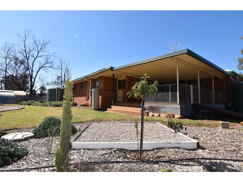 5-9 Bell Street, Yeoval NSW 2868