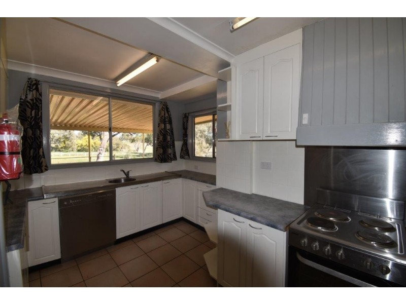 5-9 Bell Street, Yeoval NSW 2868