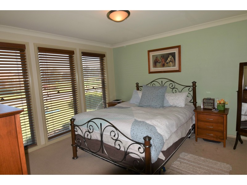 2 Casuarina Close, Wellington NSW 2820