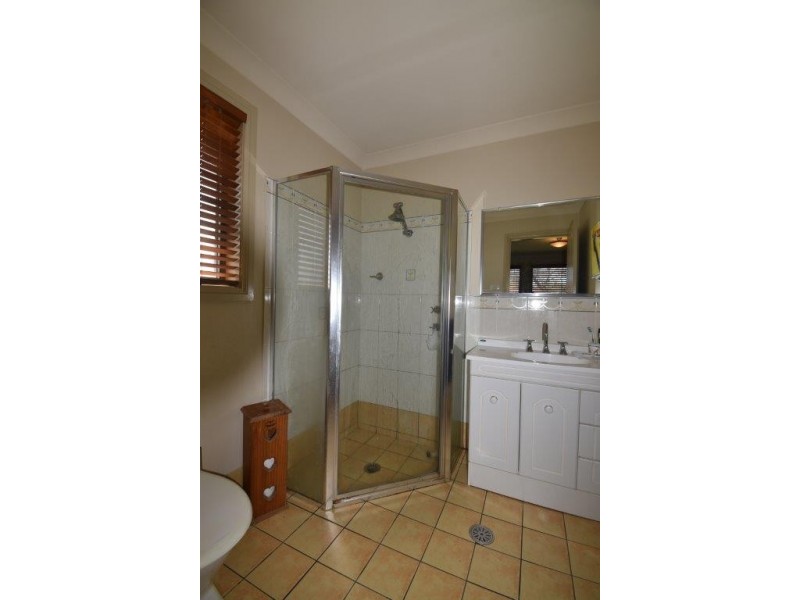 2 Casuarina Close, Wellington NSW 2820