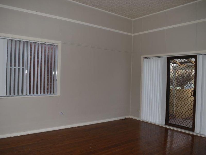 49 Warne Street, Wellington NSW 2820