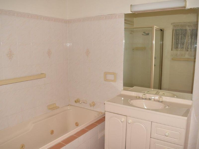 49 Warne Street, Wellington NSW 2820