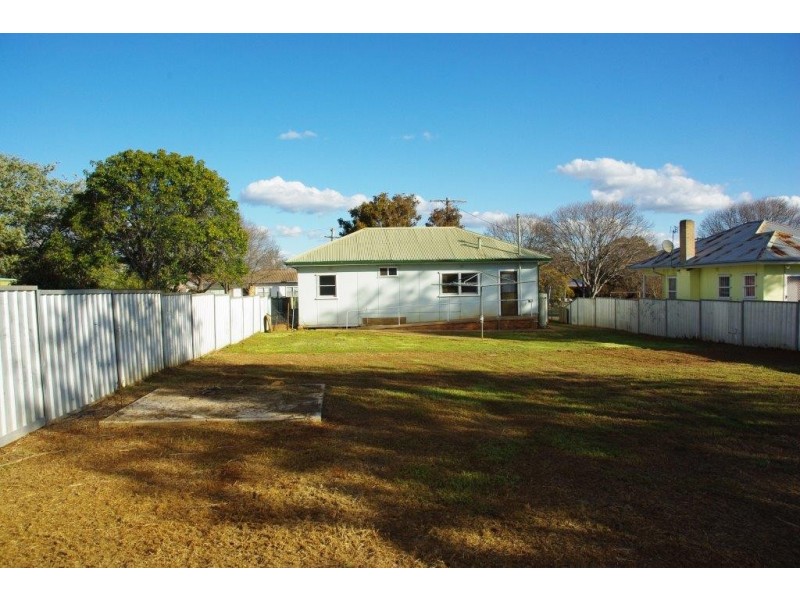 144 Maughan Street, Wellington NSW 2820