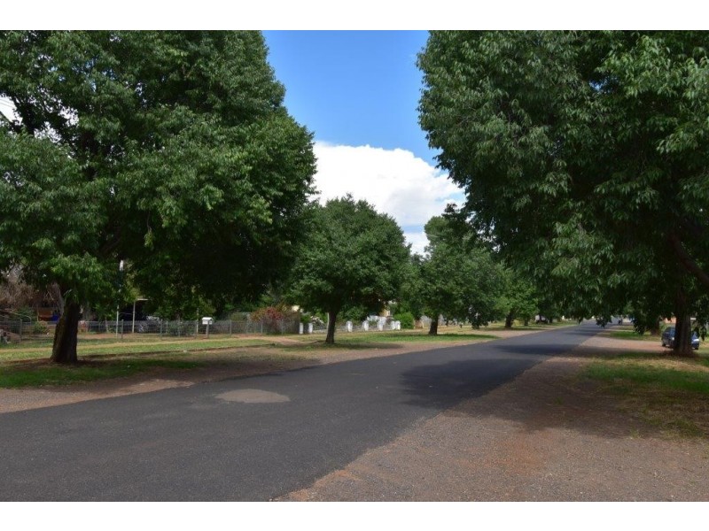 144 Maughan Street, Wellington NSW 2820