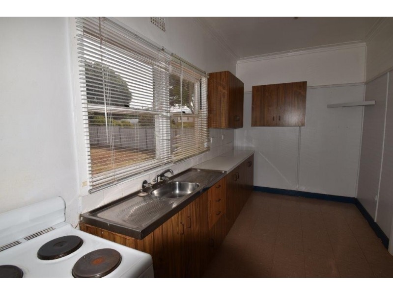 144 Maughan Street, Wellington NSW 2820