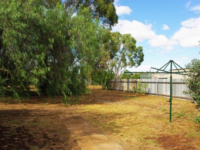 9 Dibbs Street, Wellington NSW 2820