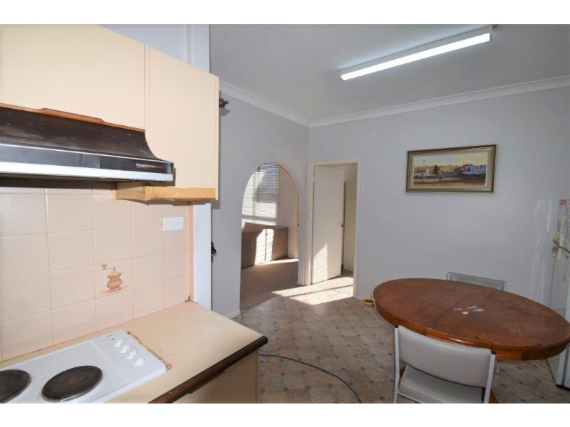 5 Glasson Street, Wellington NSW 2820