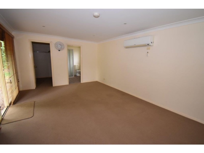 10 Warne Street, Wellington NSW 2820