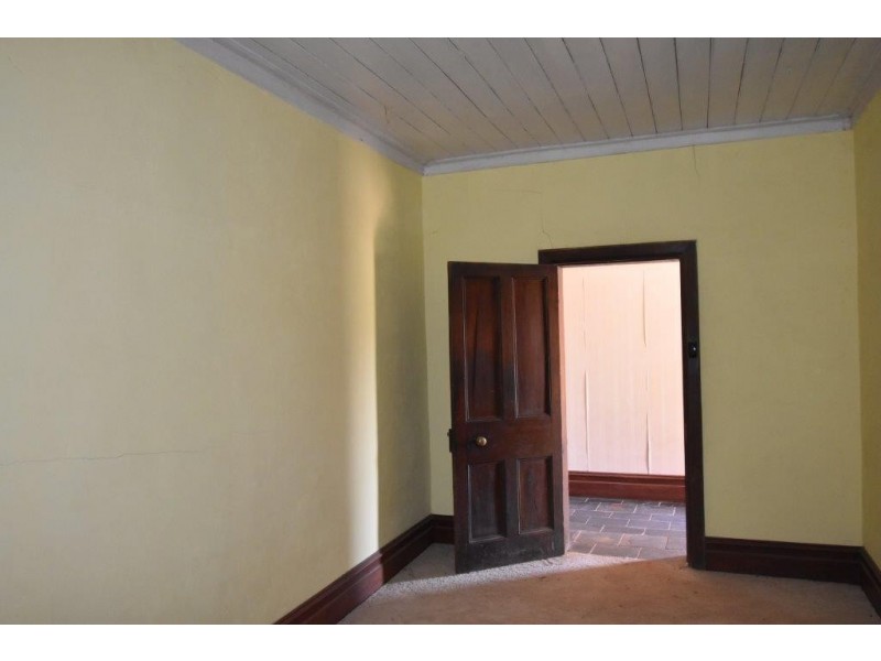 54 Kinghorn Street, Neurea NSW 2820