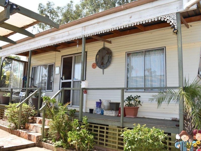 242 Fashions Mount Road, Mumbil NSW 2820