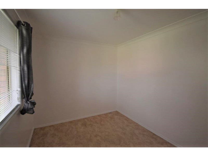 1 Casuarina Close, Montefiores NSW 2820