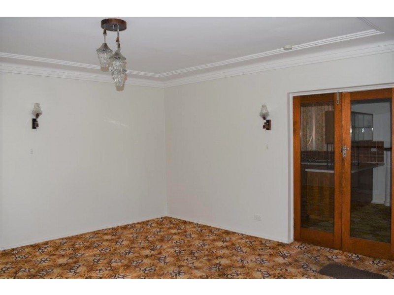 83 Percy Street, Wellington NSW 2820