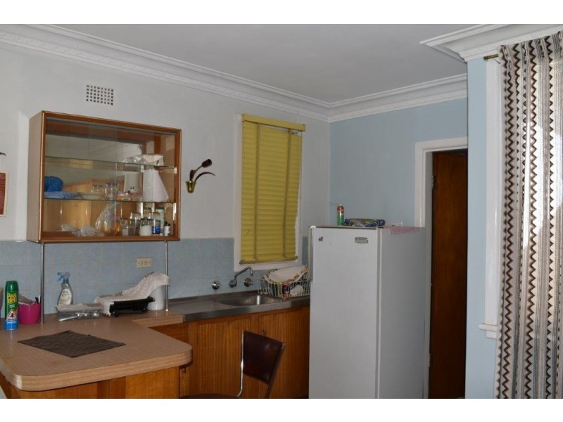 83 Percy Street, Wellington NSW 2820