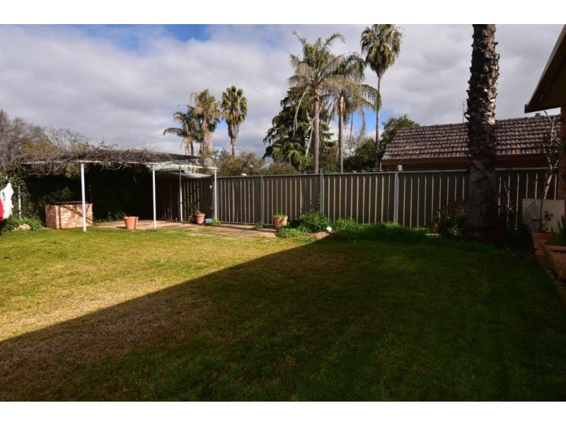 79 Gobolion Street, Wellington NSW 2820
