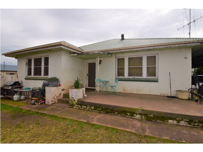 90-92 Maxwell Street, Wellington NSW 2820