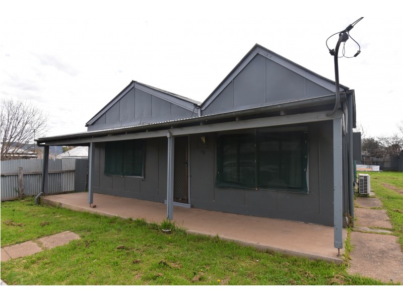 90 Zouch Street, Wellington NSW 2820