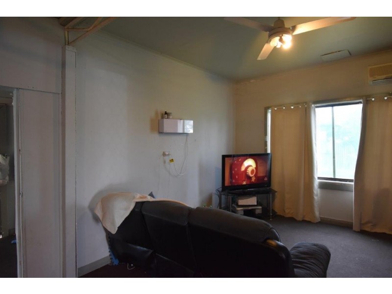 90 Zouch Street, Wellington NSW 2820