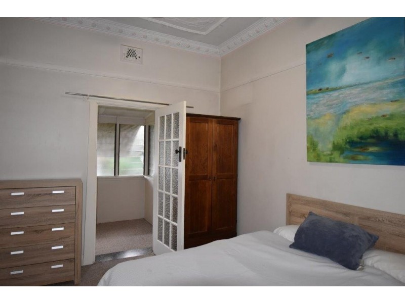 6 Warne Street, Wellington NSW 2820