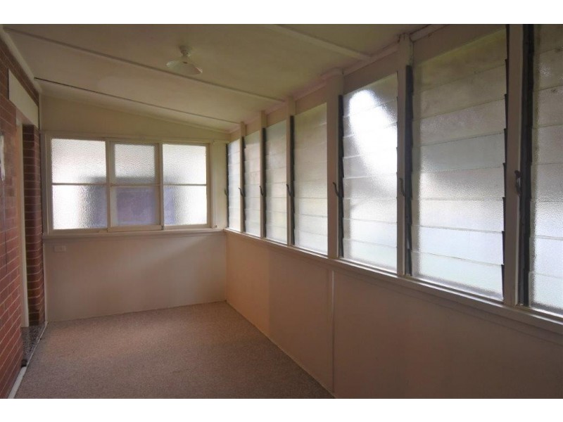 6 Warne Street, Wellington NSW 2820