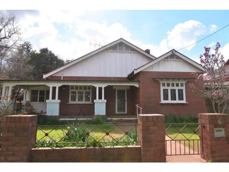 6 Warne Street, Wellington NSW 2820