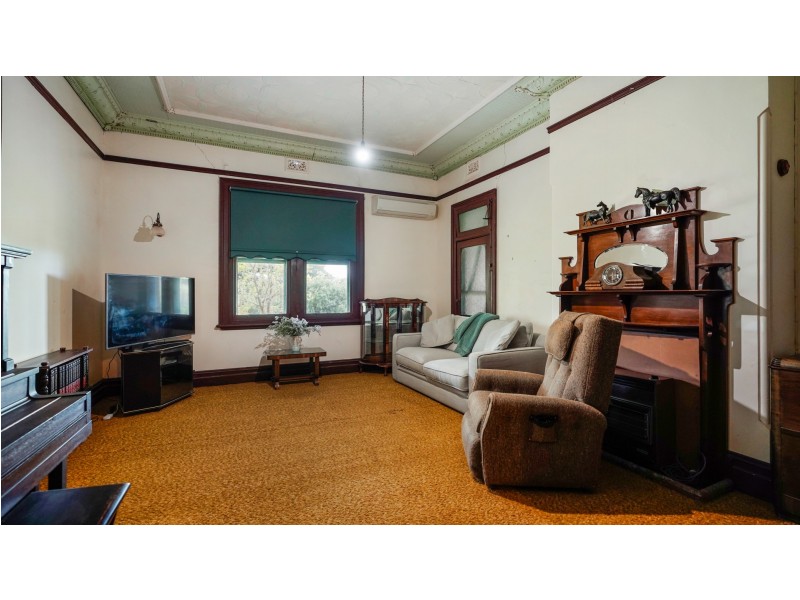 8657 Burrendong Way Apsley via, Wellington NSW 2820