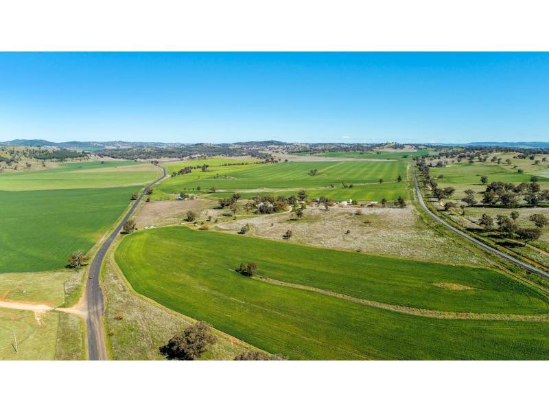 8657 Burrendong Way Apsley via, Wellington NSW 2820