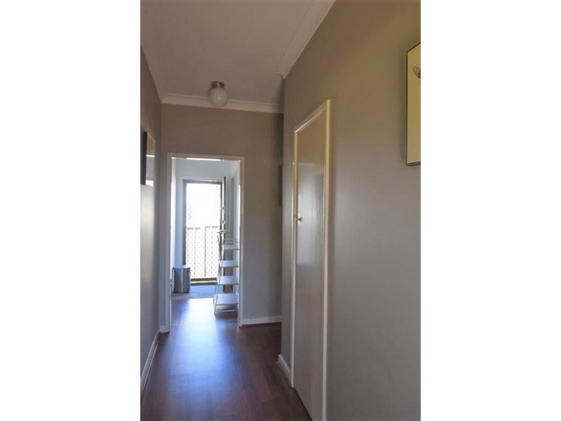 76 Whiteley Street, Wellington NSW 2820