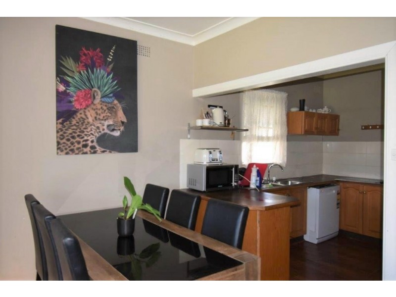 76 Whiteley Street, Wellington NSW 2820