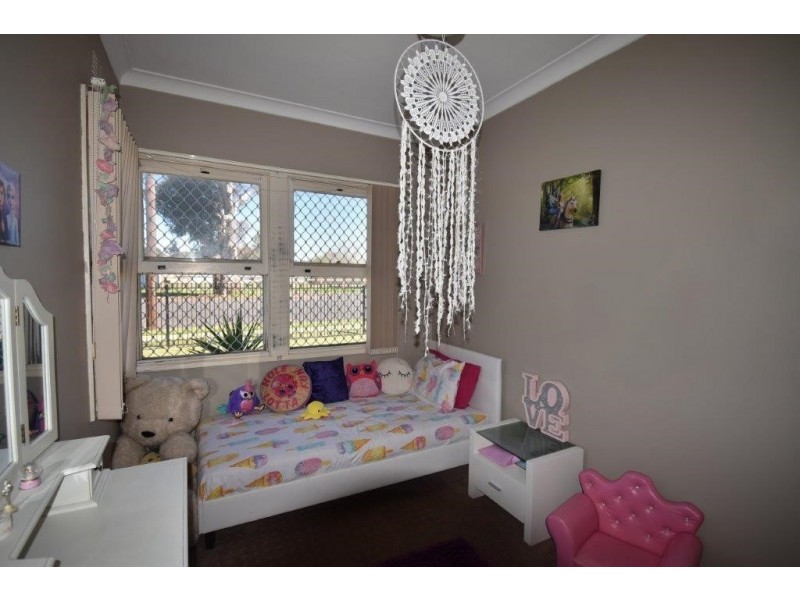 76 Whiteley Street, Wellington NSW 2820