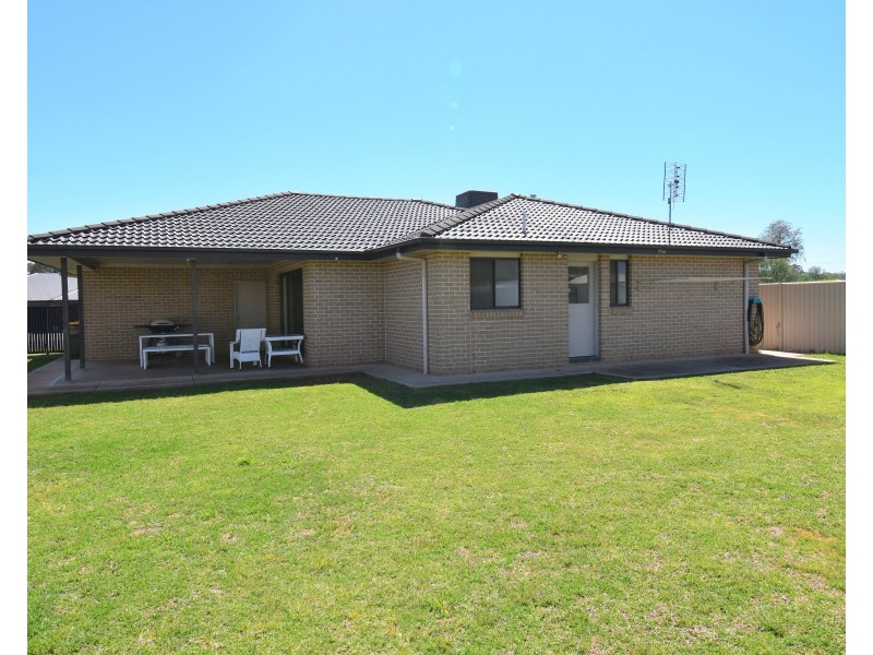10 King Street, Wellington NSW 2820