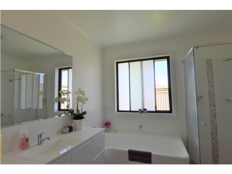 14 King Street, Wellington NSW 2820