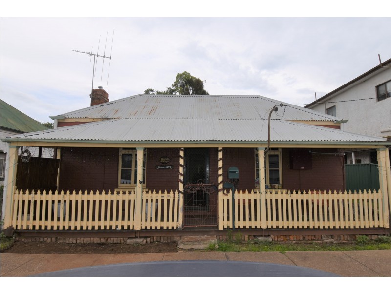 11 Percy Street, Wellington NSW 2820