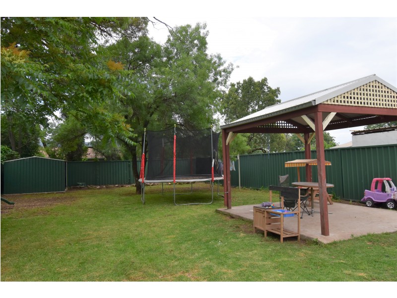 11 Percy Street, Wellington NSW 2820