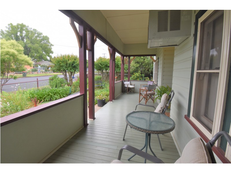 9 Bank Street, Wellington NSW 2820