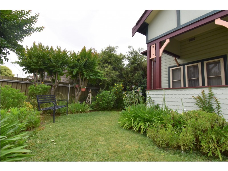 9 Bank Street, Wellington NSW 2820