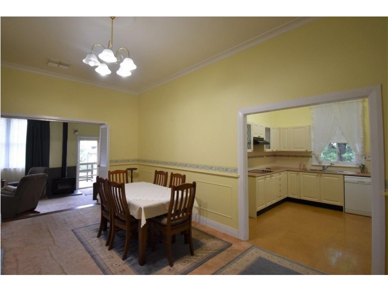 9 Bank Street, Wellington NSW 2820