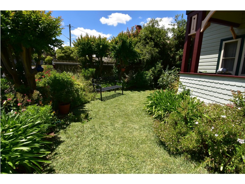 9 Bank Street, Wellington NSW 2820