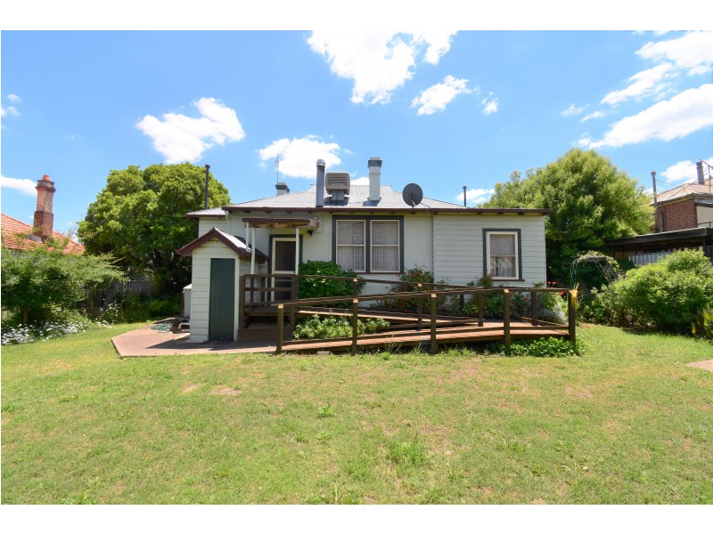 9 Bank Street, Wellington NSW 2820