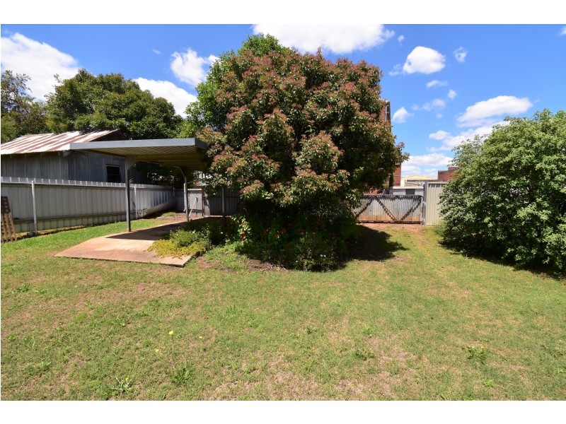 9 Bank Street, Wellington NSW 2820