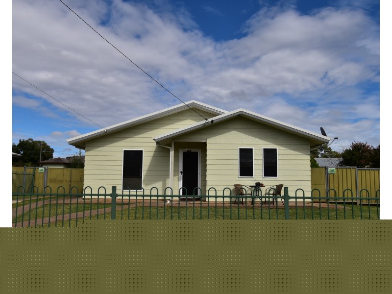 3 Walker Crescent, Wellington NSW 2820