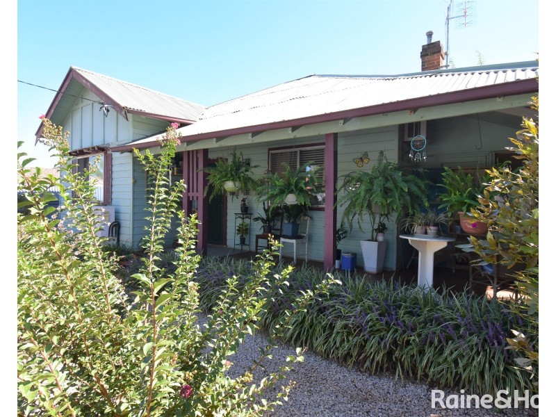 2 Kingsford Avenue, Wellington NSW 2820