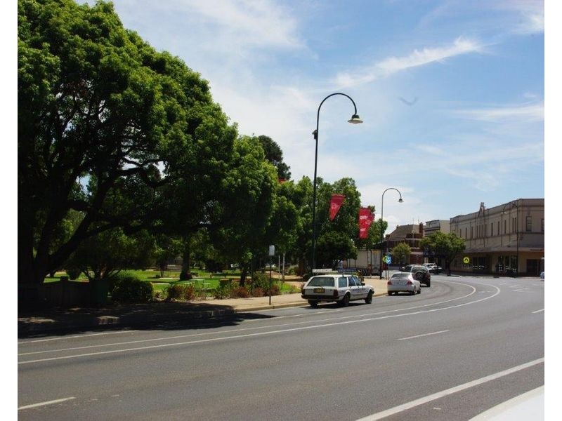 44 Warne Street, Wellington NSW 2820