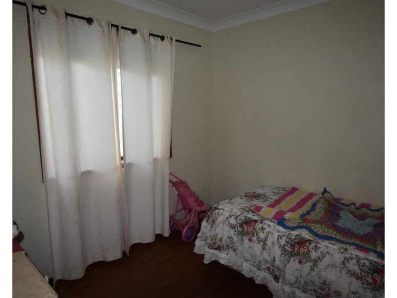 126 Simpson Street, Wellington NSW 2820