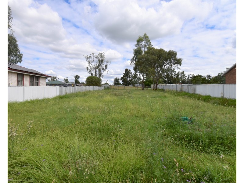 149 Whiteley Street, Wellington NSW 2820