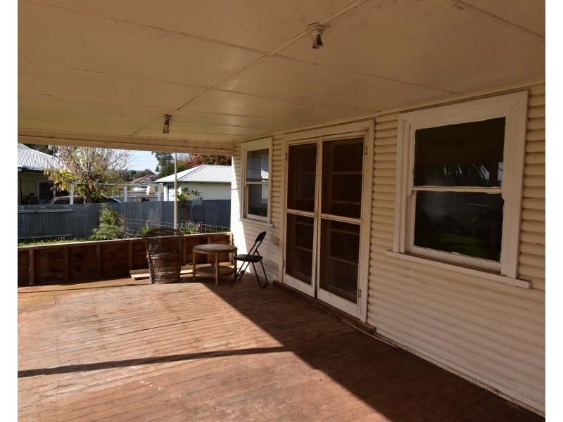 117 GISBORNE STREET, Wellington NSW 2820