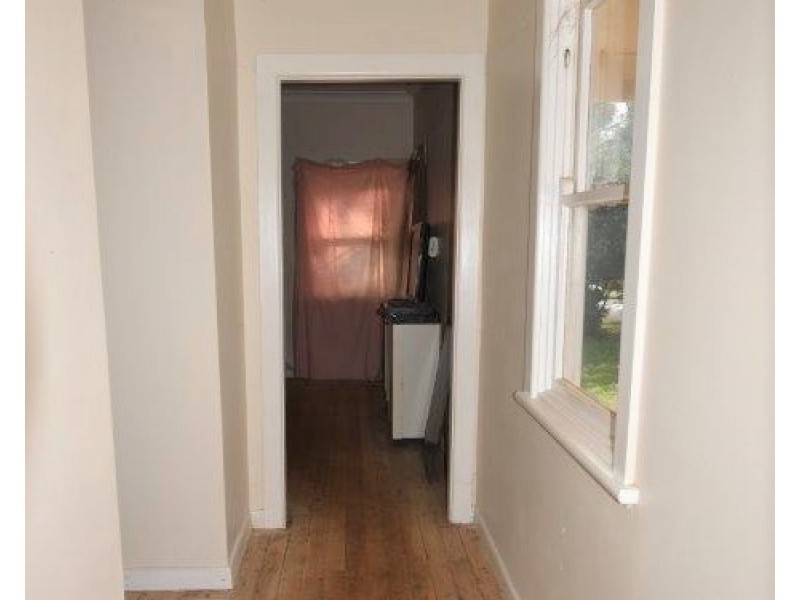 117 GISBORNE STREET, Wellington NSW 2820