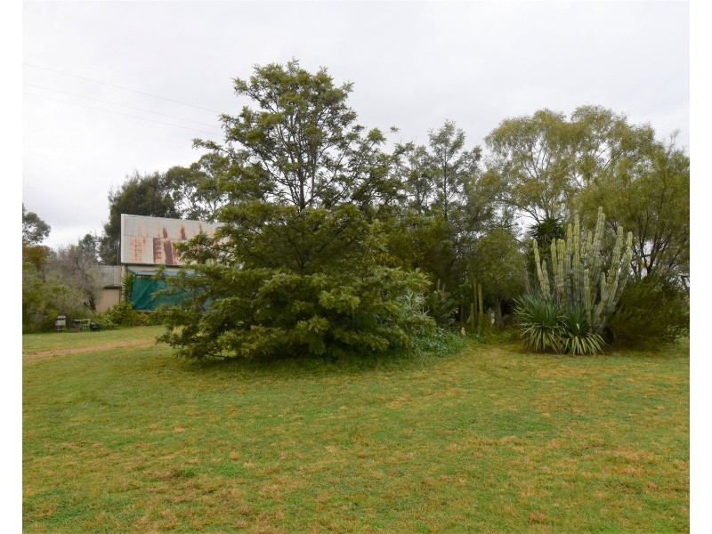 675 Suntop Road Suntop via, Wellington NSW 2820