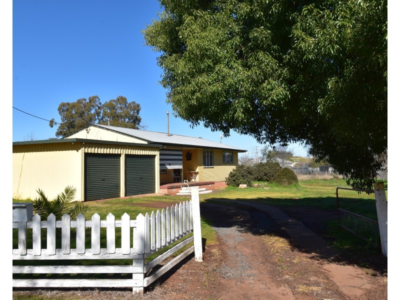 5 Dibbs Street, Wellington NSW 2820