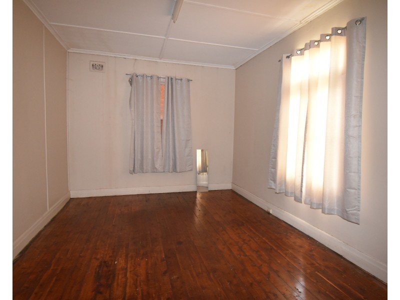 54 Maughan Street, Wellington NSW 2820